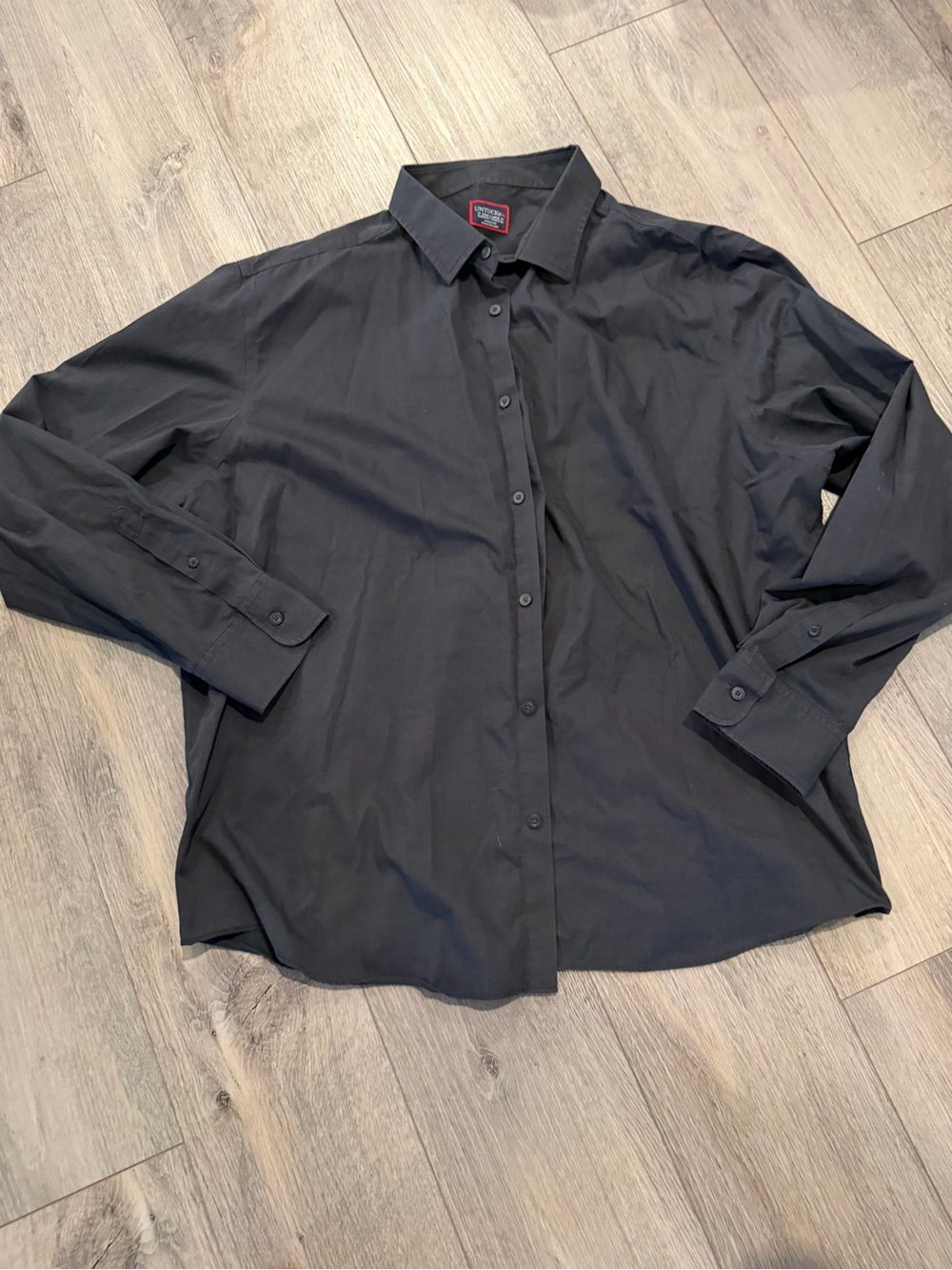 UNTUCKit Men's Black Long-Sleeve Button-Down Shirt